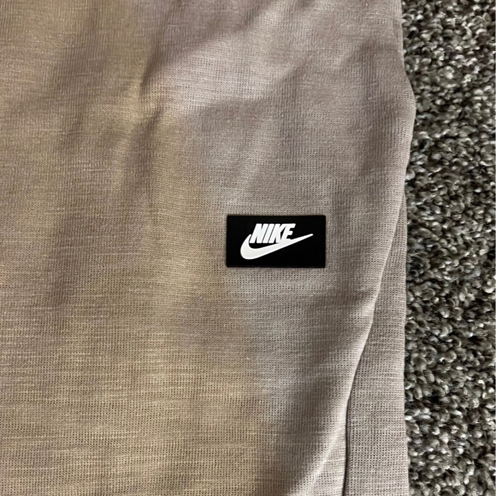 Nike Sweatpants - Picture 2 of 5